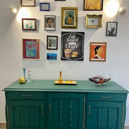 Alina Urban Getaway Center Pet Friendly