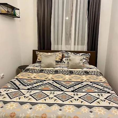 Alina Urban Getaway Center Pet Friendly דירה *